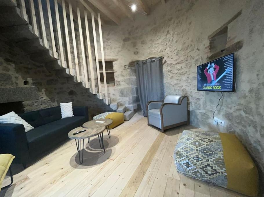 Вилла Loue Ancien Moulin A Vent Avec Piscine Et Jacuzzi Neuvy-Bouin Экстерьер фото